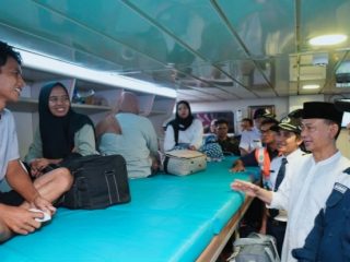 Wali Kota Edi Kamtono Pastikan Kelancaran Arus Mudik Lebaran di Pelabuhan Pontianak