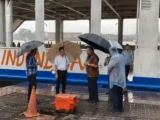 Komisi V DPR RI Tinjau Dermaga Feri Bardanadi Pontianak Utara Desak Pusat Alokasikan Anggaran Perbaikan 