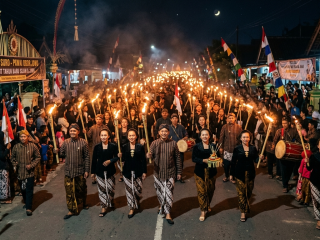 Mengapa Malam Satu Suro Sakral dan Angker?