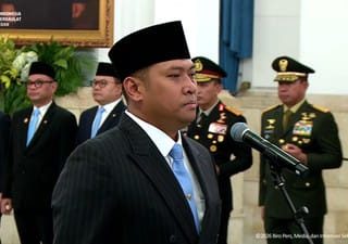 Prabowo Resmi Lantik Sudaryono Jadi Kepala BGN Gantikan Nanik Deyang